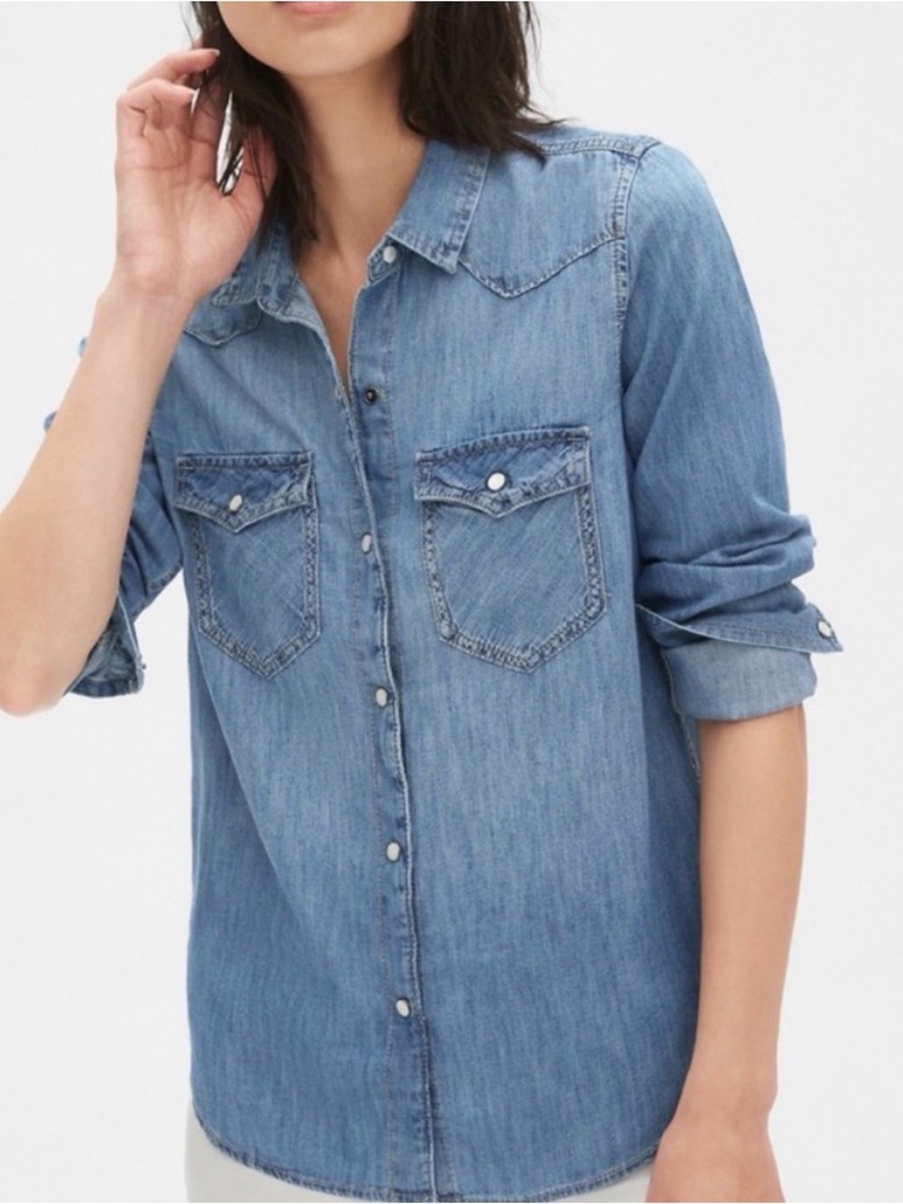 Gap Classic Denim Button-Up Shirt in Light Blue